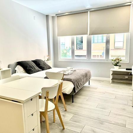 Lovely Studio In Hearth Of Soho - Alameda Principal Malaga Bagian luar foto